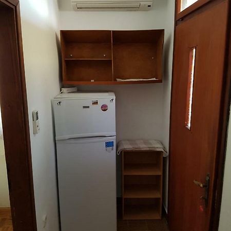 Apartmani Rosanda Petrcane Eksteriør billede