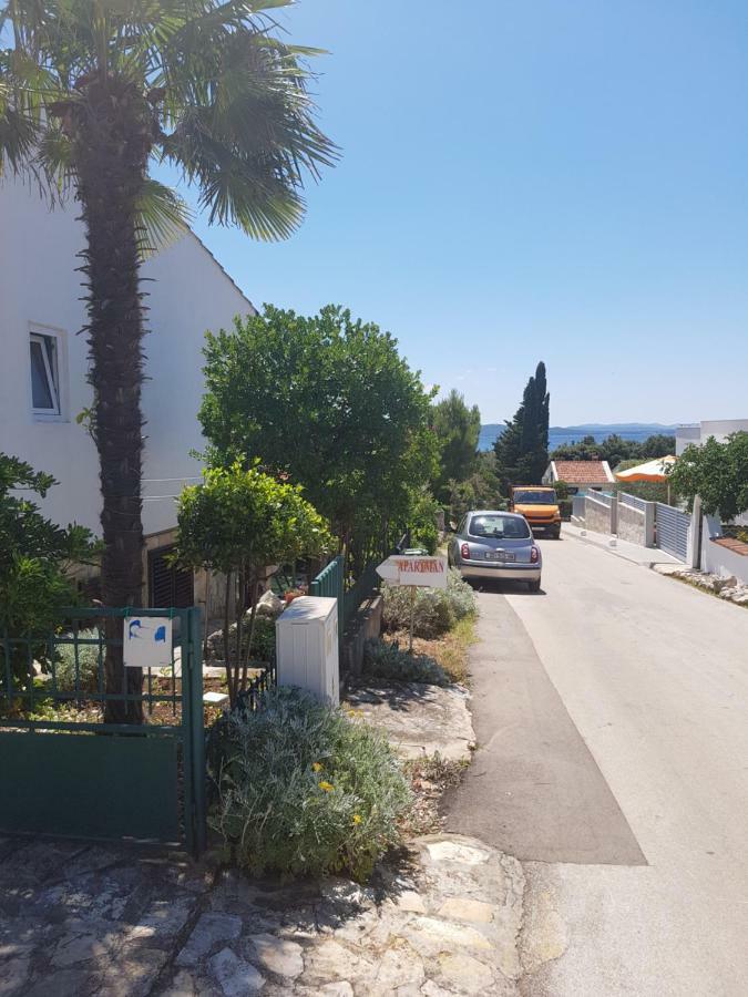 Apartmani Rosanda Petrcane Eksteriør billede