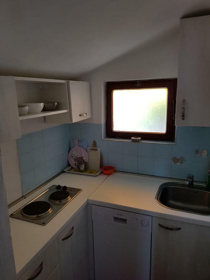 Apartmani Rosanda Petrcane Eksteriør billede